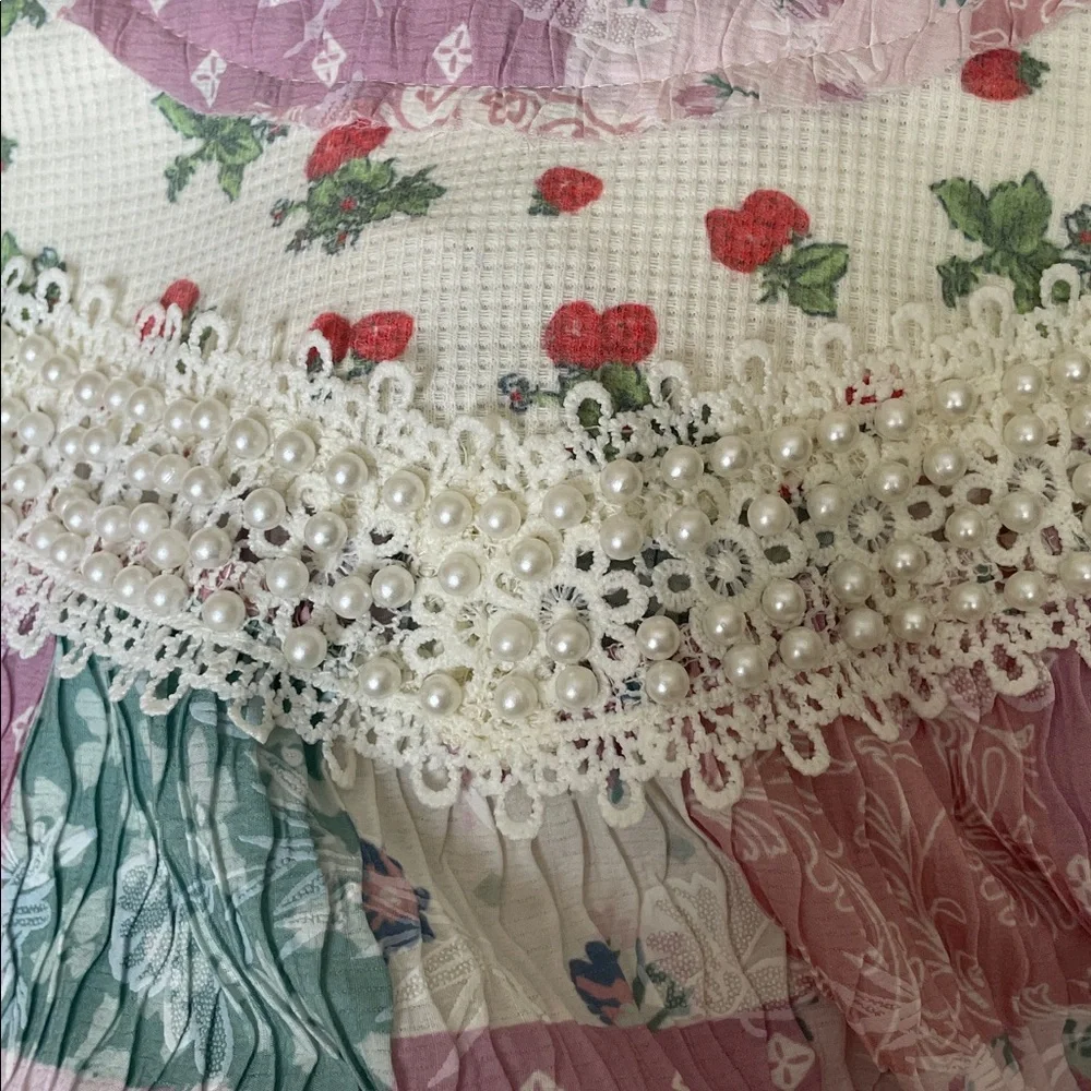 POL Mixed Media Top - Picture 6 of 6